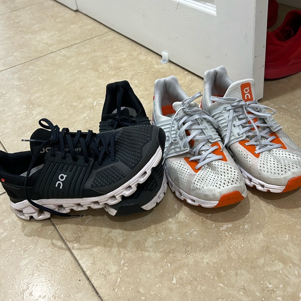 Bundle! Men’s cloud on sneakers size 11